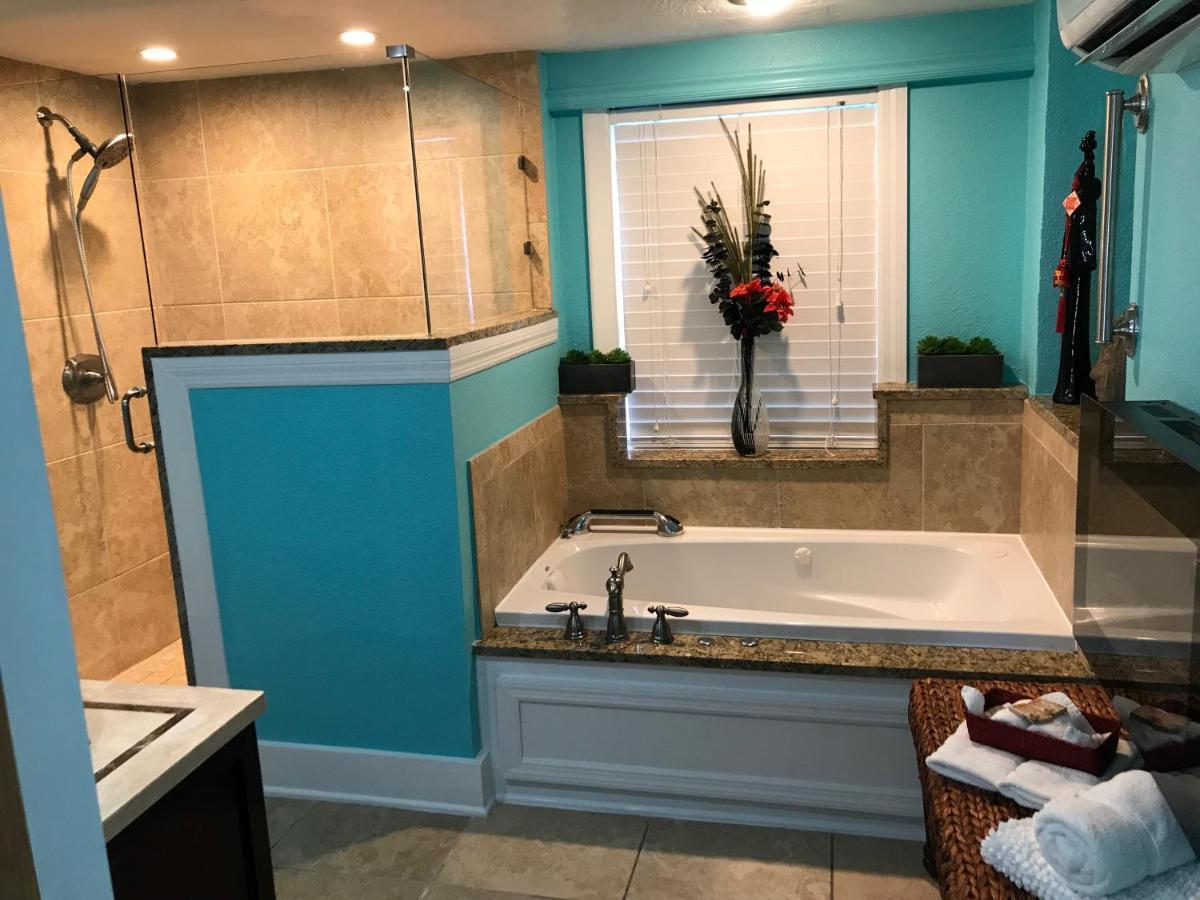 Double Room with Spa Bath
