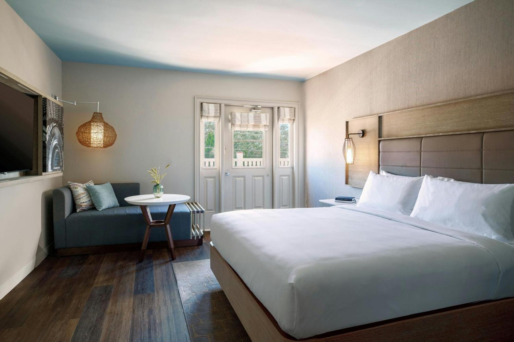 Deluxe King Room,1643222920:JPEG