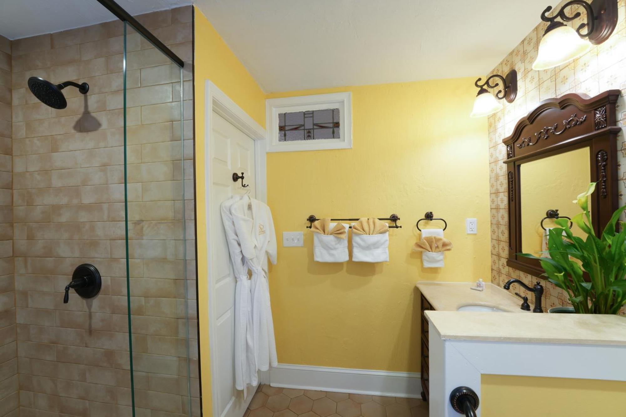 King Room with Garden View - Casa De Solana