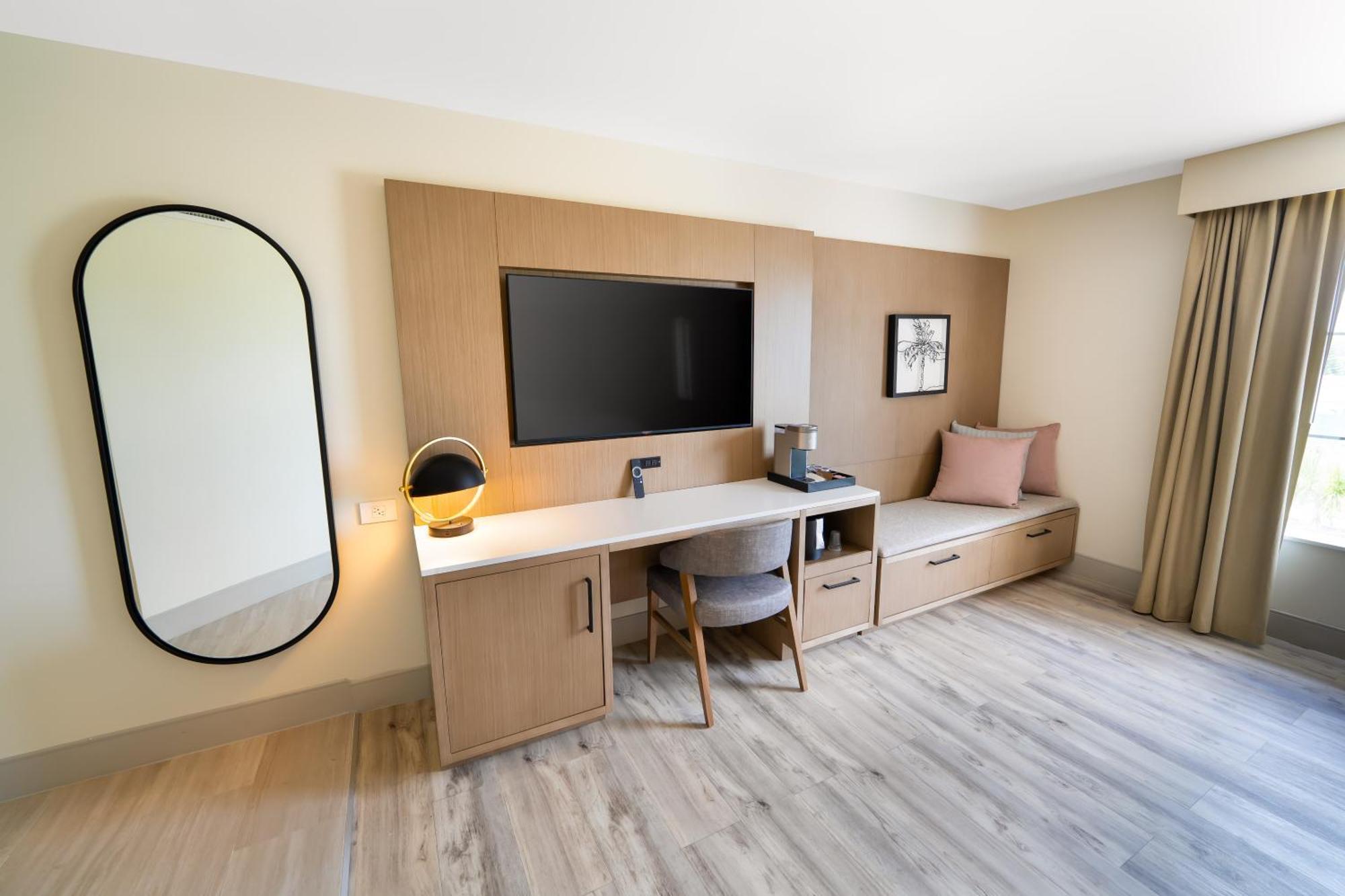 King Room,1689851565:JPEG