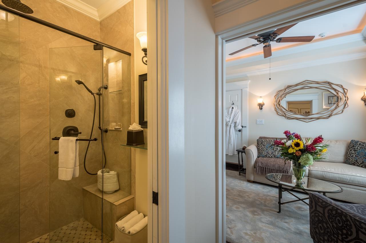 King Studio with Sofa Bed,1009992322:JPEG