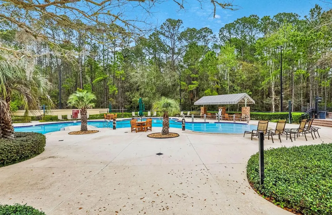 Luxury Golf Retreat-1