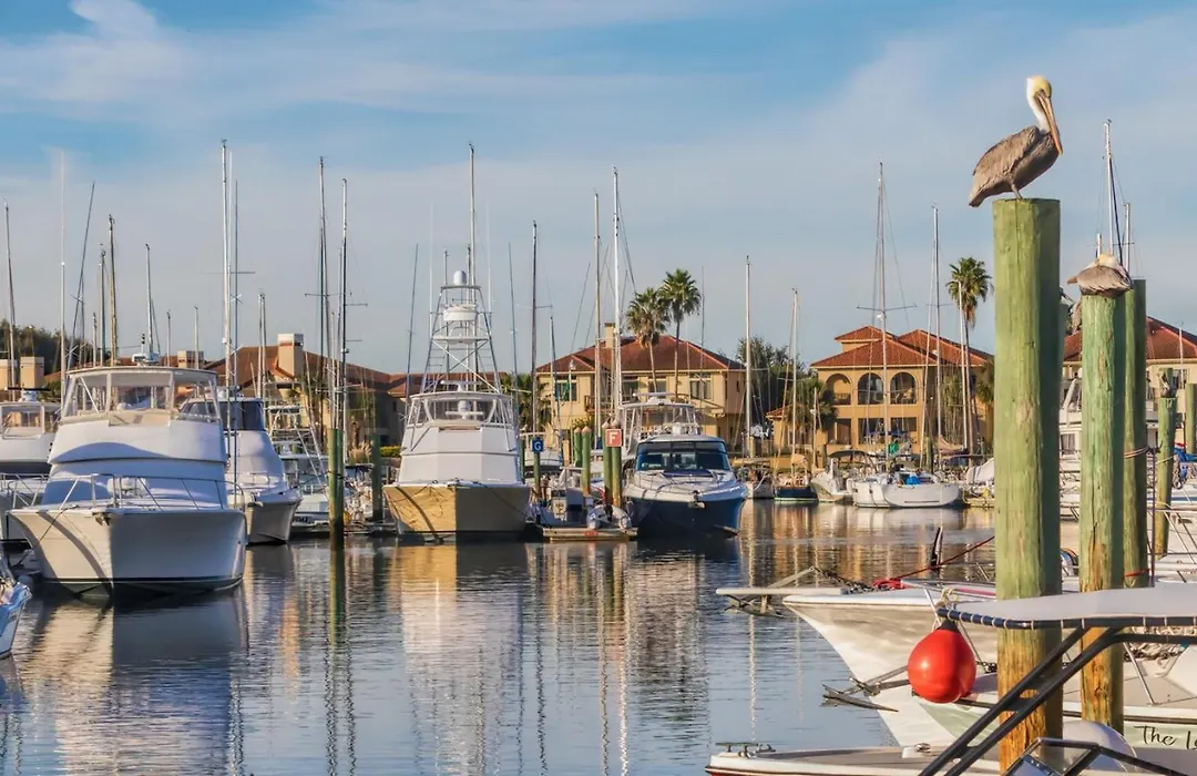 Inn At Camachee Harbor Garden View 15-1