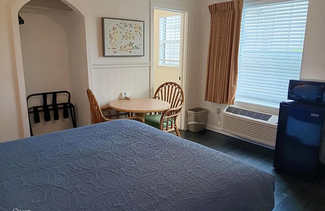The Cozy Inn-1