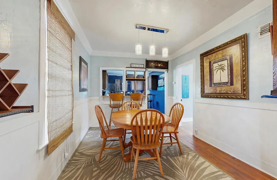 Charming, Historic Home With Balcony, Enclosed Yard, A/C - Near Downtown & Beach-1