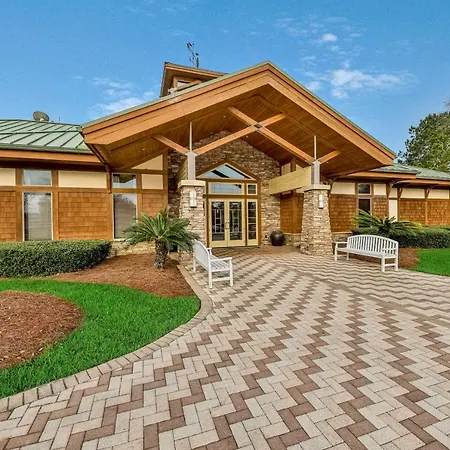 Luxury Golf Retreat-2