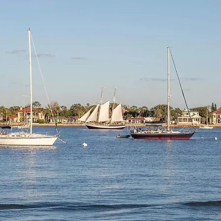 Chic Retreat In Downtown St Augustine-2