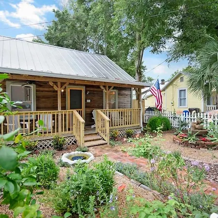 Garden Views In Lincolnville Walk Dt Dogs Ok-3