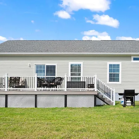Canal Front Home! Walk To Beach, Porch, Fishing-2