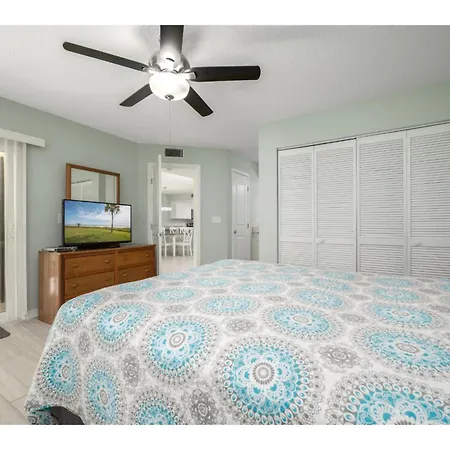 Ocean Village Club J14-2