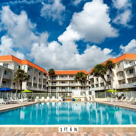 Prime Location 2 Story Condo With Wifi, Shared Pool, Ocean Views, & Beach Access-2