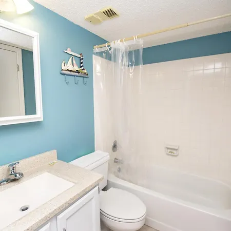 Lovely Oceanside Home W/Outdoor Shower/Free Wifi/Shared Pool/Hot Tub/Tennis/Ac-2