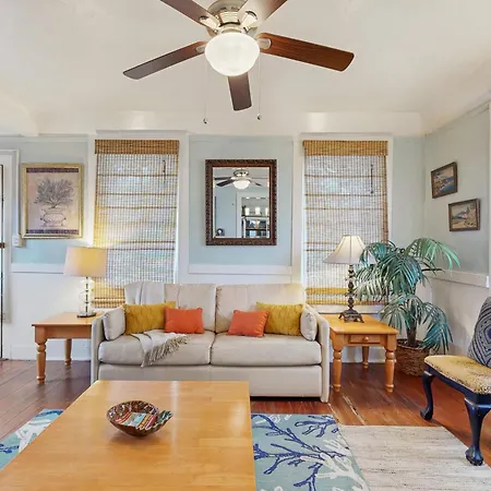 Charming, Historic Home With Balcony, Enclosed Yard, A/C - Near Downtown & Beach-2